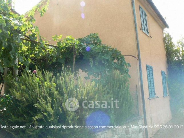 Casa indipendente in residenziale in Via Poggio 47