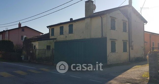 Casa indipendente in residenziale in Via Fornaci 44