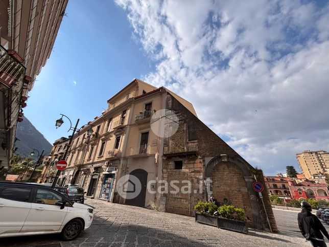 Appartamento in residenziale in Piazza Augusto Aubry 4