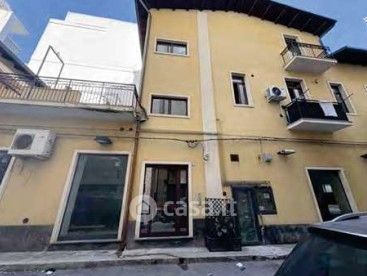 Casa indipendente in residenziale in Via Alceo 4
