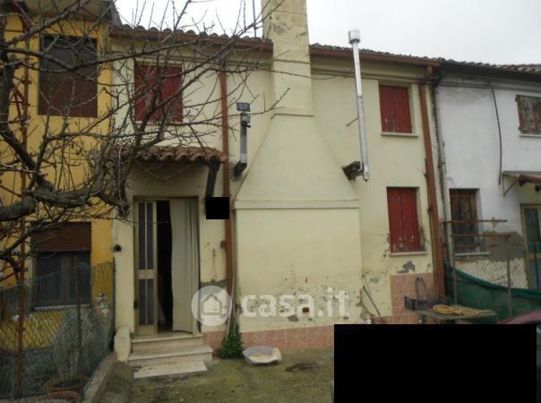 Casa bi/trifamiliare in residenziale in Via Saline 356