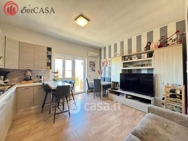 Appartamento in residenziale in Via Campi Torre Flavia 54