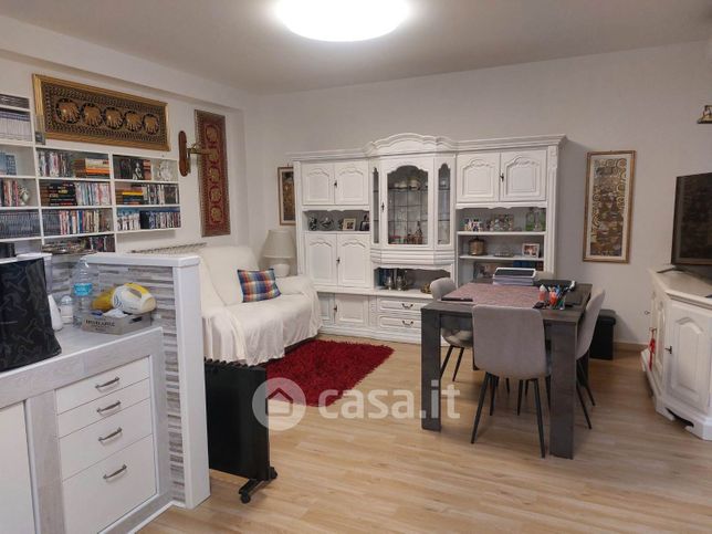 Appartamento in residenziale in Via Emilia