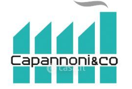Capannone in commerciale in 