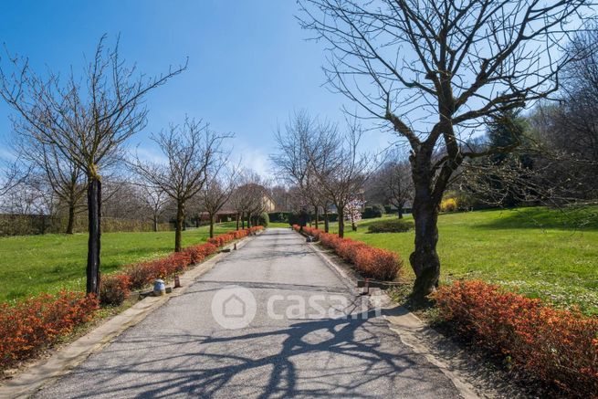 Villa in residenziale in Strada Val San Martino 285