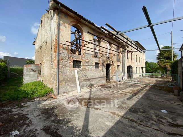 Rustico/casale in residenziale in Via del Teatro Vecchio