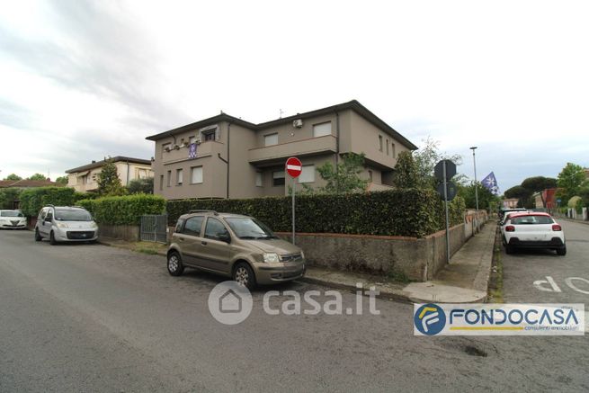 Appartamento in residenziale in Via Caduti di Piavola