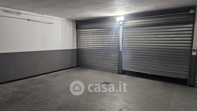 Box/posto auto in residenziale in Via Antica Romana di Quinto