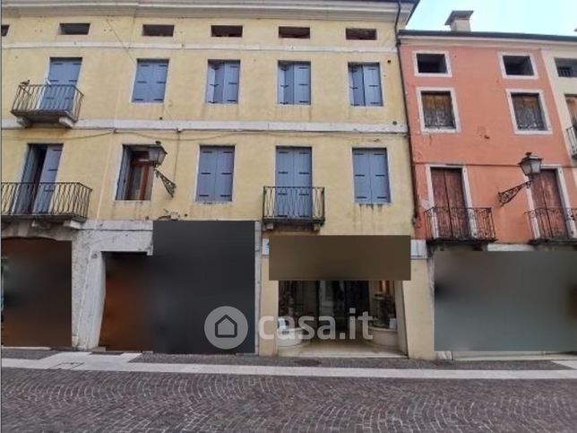 Appartamento in residenziale in Via IV Novembre