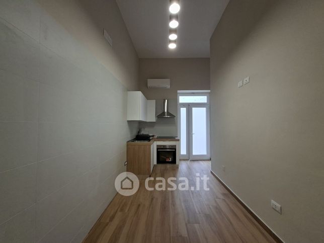 Appartamento in residenziale in Via Luigi Castiello 80