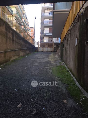 Box/posto auto in residenziale in Via Vincenzo Velardi 3