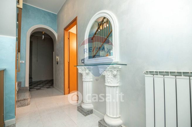 Casa indipendente in residenziale in Via Acquanuova 10