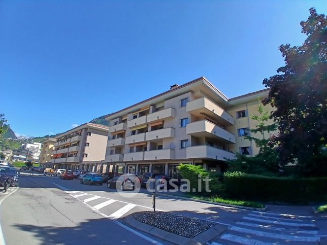 Appartamento in residenziale in Via Giosue Carducci 67