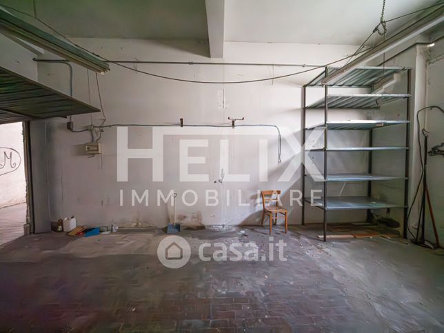Box/posto auto in residenziale in Via del Fornaccio