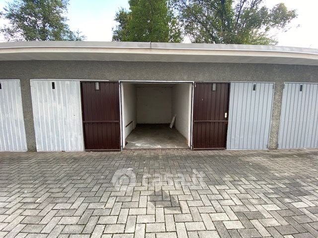 Garage/posto auto in residenziale in Via Torrente Bratica