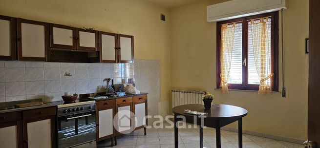 Casa indipendente in residenziale in Via Lungomonte