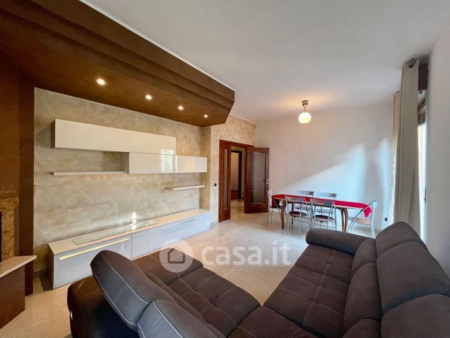 Appartamento in residenziale in Via Michelangelo 15