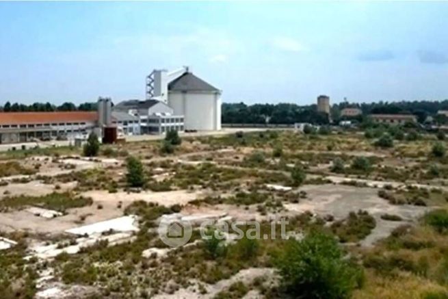 Terreno agricolo in commerciale in Via Amendola