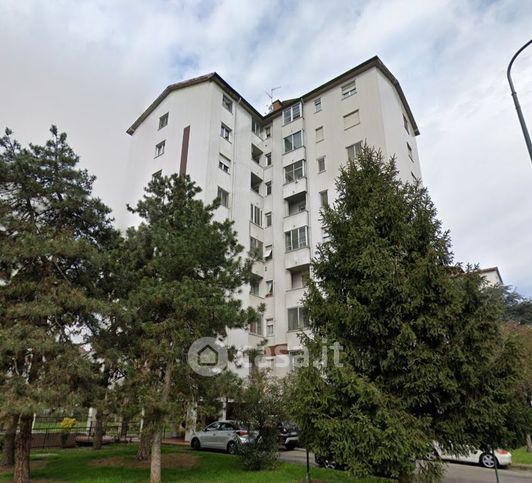 Appartamento in residenziale in Via Lucca 8