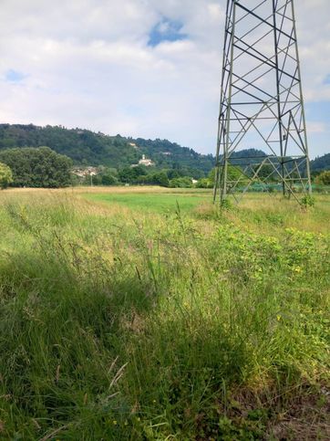 Terreno agricolo in commerciale in 