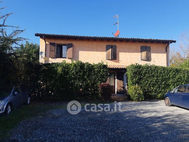 Villa in residenziale in Strada Del Bergamino 14
