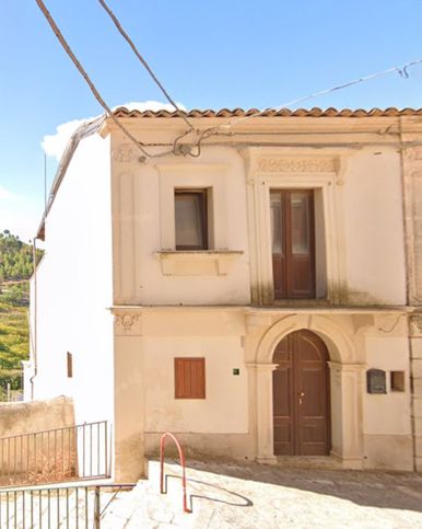Casa indipendente in residenziale in Via Serafino Amabile Guastella