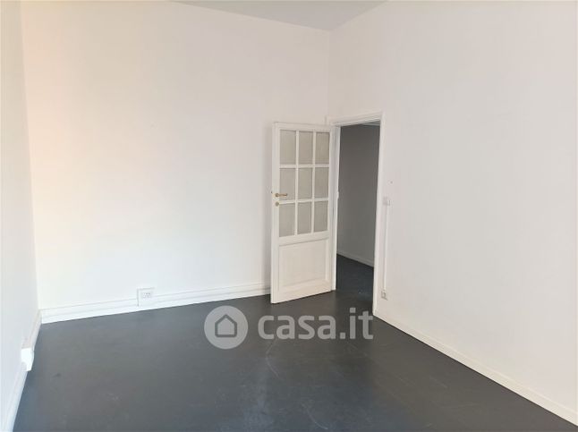 Ufficio in commerciale in Via Ovidio