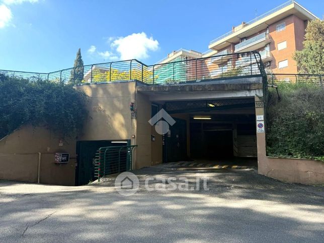 Garage/posto auto in residenziale in Via Padre Giovanni Antonio Filippini 100