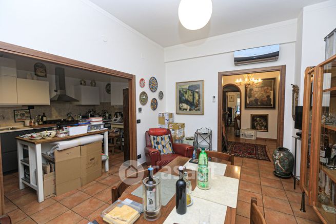 Appartamento in residenziale in Via Chiaravagna 10