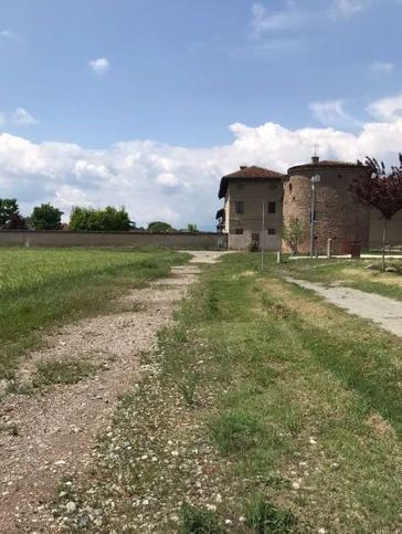 Terreno agricolo in commerciale in Via Unità D'Italia