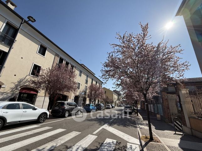 Box/posto auto in residenziale in Via D. de Massari