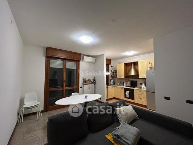 Appartamento in residenziale in Via Alfeo Corassori