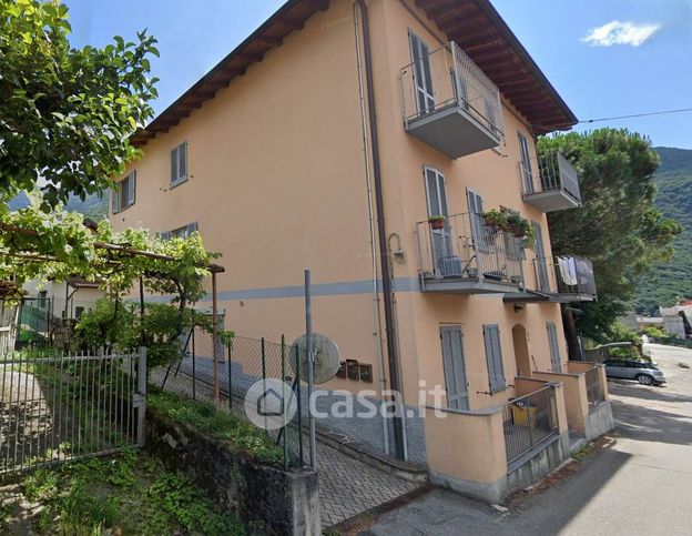 Appartamento in residenziale in Via Laghetto 15