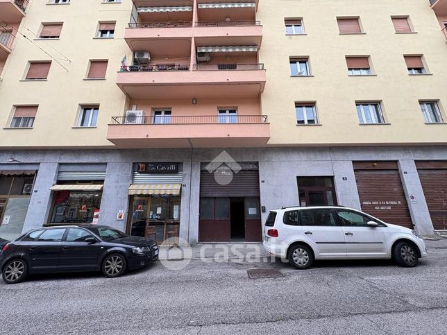 Capannone in commerciale in Via Jacopo Cavalli 2