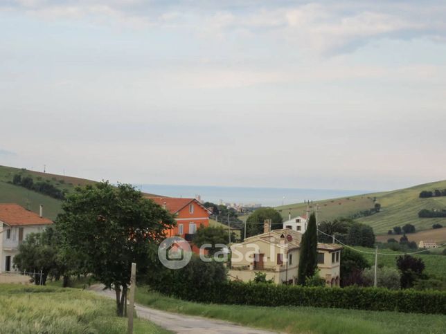 Rustico/casale in residenziale in Strada Comunale Vallasciano