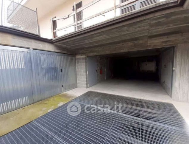 Box/posto auto in residenziale in Via San Carlo