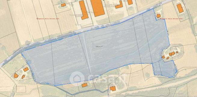 Terreno agricolo in commerciale in 