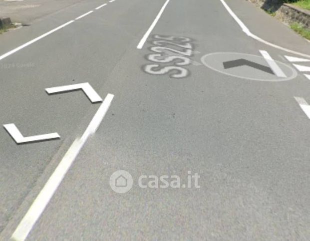 Capannone in commerciale in Via Alcide De Gasperi