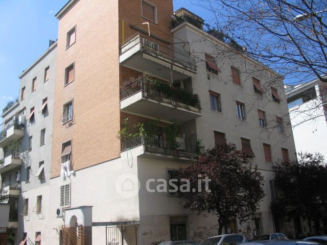 Appartamento in residenziale in Via Giuseppe Dezza