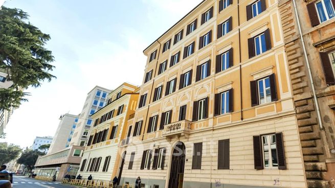 Ufficio in commerciale in Via Goito 39