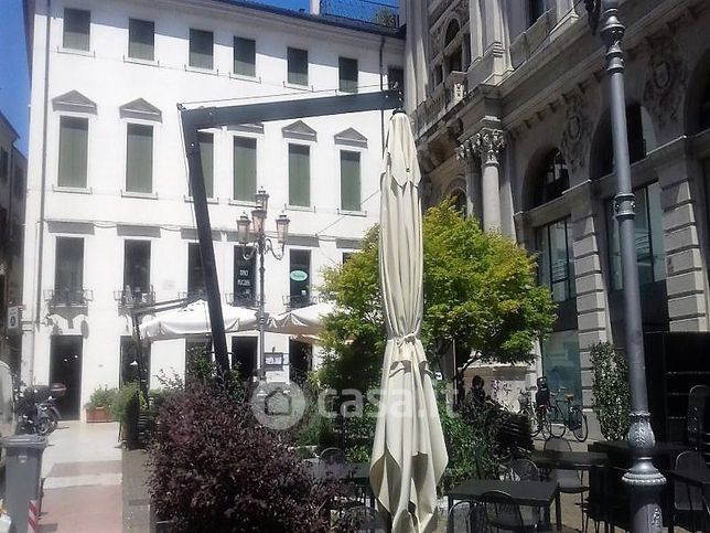 Ufficio in commerciale in Piazza Francesco Crispi 8