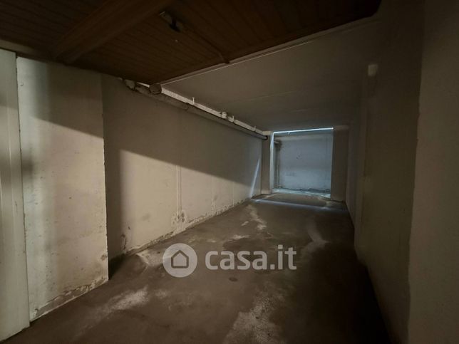 Box/posto auto in residenziale in Via Paolo Boselli