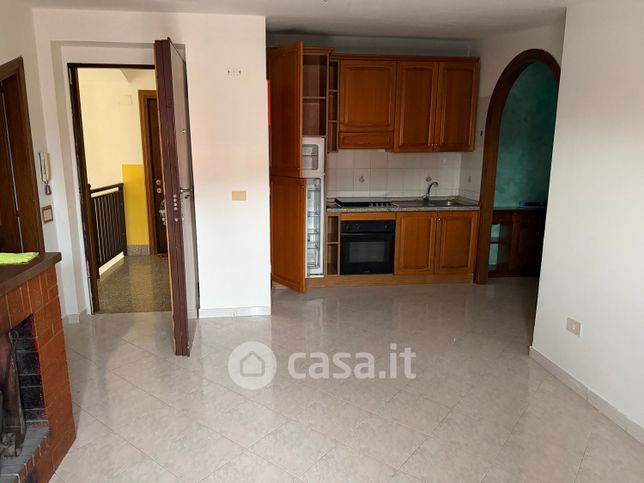 Appartamento in residenziale in Via Ciro Menotti