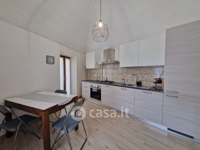 Appartamento in residenziale in Via delle Torri 3