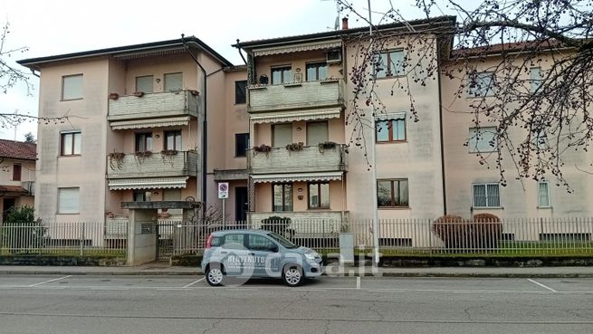 Appartamento in residenziale in Via Adamello 9