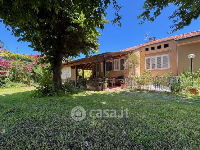 Appartamento in residenziale in Via Lucerna 4