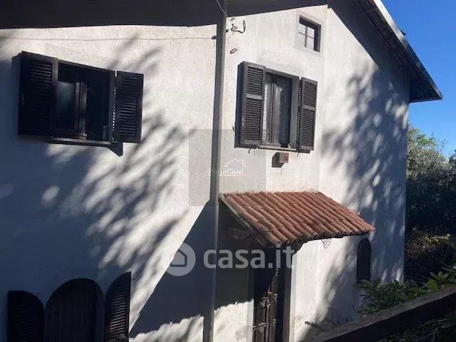 Villa in residenziale in 