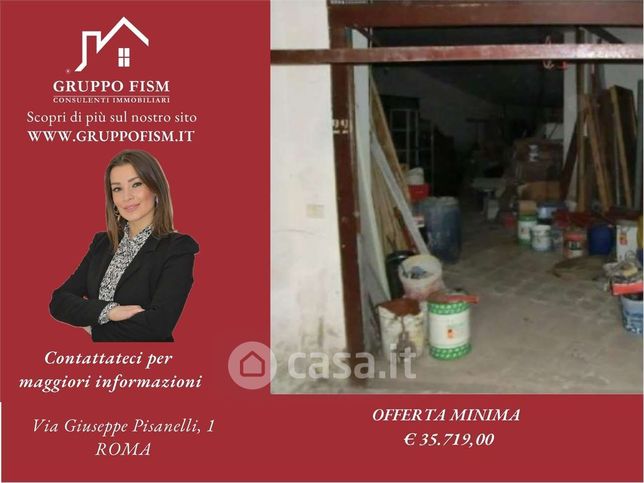 Box/posto auto in residenziale in Via Genova