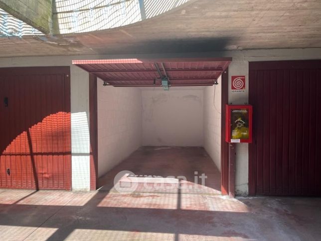 Box/posto auto in residenziale in 