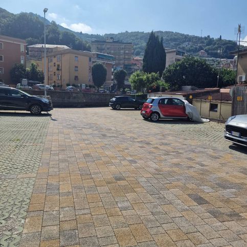 Box/posto auto in residenziale in Via Pisa